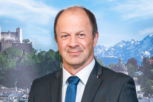 Portrait photo of Dr. Bernd Moritz